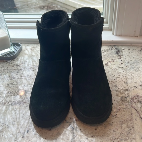 Ugg boots great condition - Picture 1 of 8
